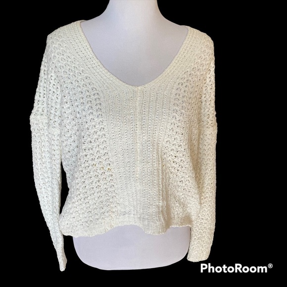 Poof Apparel Women’s Size Large Crop Sweater Loose Knit Cute Boho - Picture 1 of 5